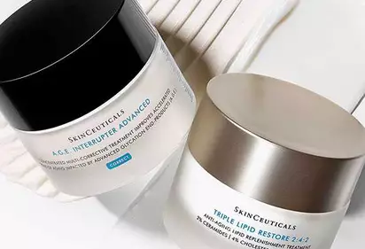 What Causes Fine Lines + Wrinkles Image